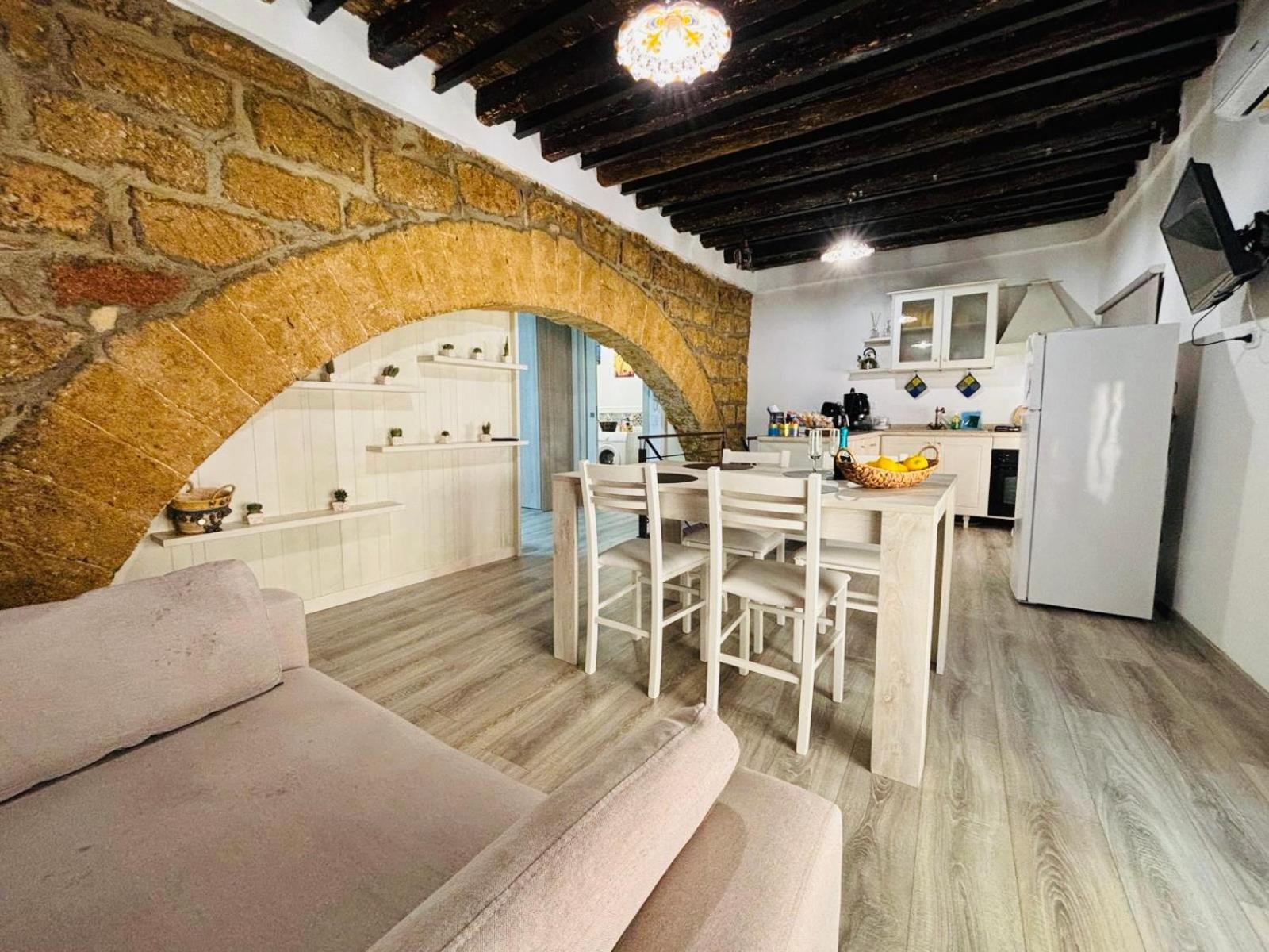 Casa Vacanza Linda Bagheria Eksteriør billede